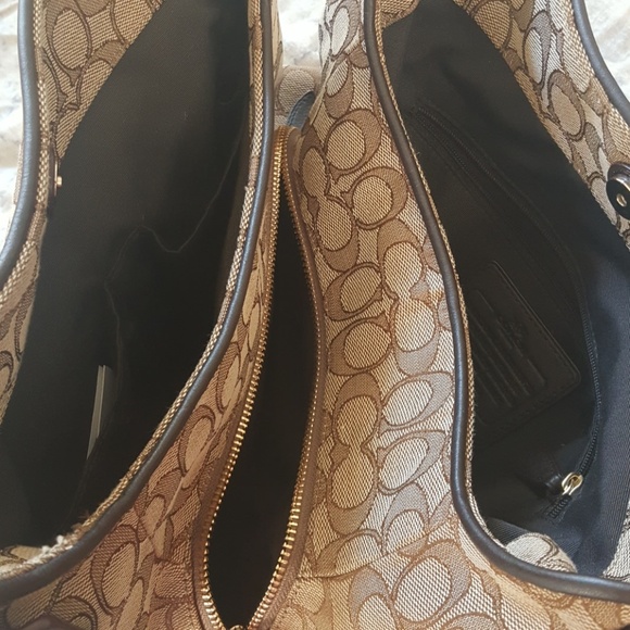 Purse - Picture 3 of 3